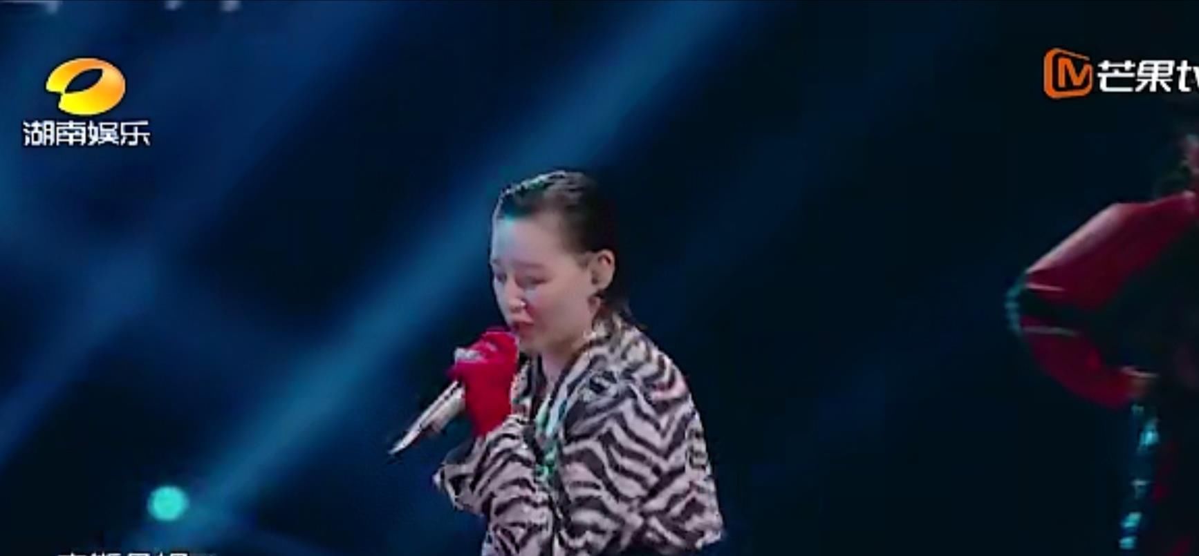  姐姐|复活换位赛: 21位姐姐只有4位全开麦, 张含韵输得很漂亮!