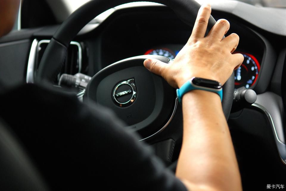 设计|【见证】【Richard作业】XC60老车主深度体验S60