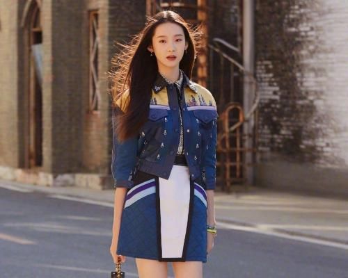  张艺凡|继《超新星》摔倒后，王艺瑾再次给团队丢脸，表现还不如张艺凡