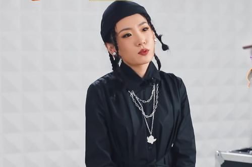 核心|王俊凯做老板不易,节目没开播学员diss导师,核心团队互相质疑