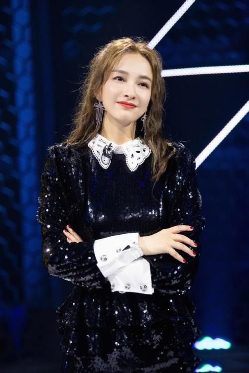  主持|吴昕《浪姐》每期都在，总决赛主持惊艳全场！网友：淘汰了个寂寞