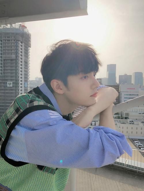  肖战|7月21日，肖战或将参加《跨界歌王》录制，黑粉的行为叫人鄙视