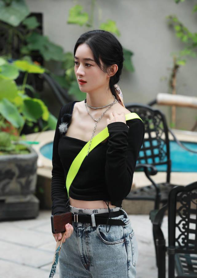 房间|《中餐厅》赵丽颖房间全景曝光,被批房间乱,真不是她的锅