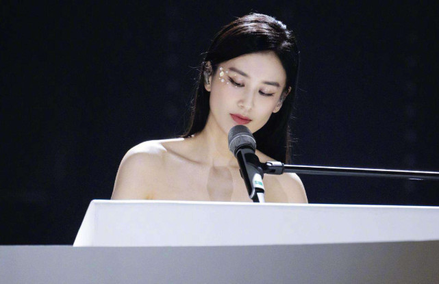  节目互动为|《乘风破浪的姐姐》首轮打榜排名出炉，吴昕霸前三出道要稳