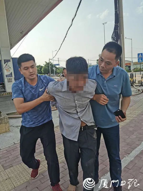 南宁|逃亡12年，因一句闽南话露馅！杀害父亲女友的他，落网了