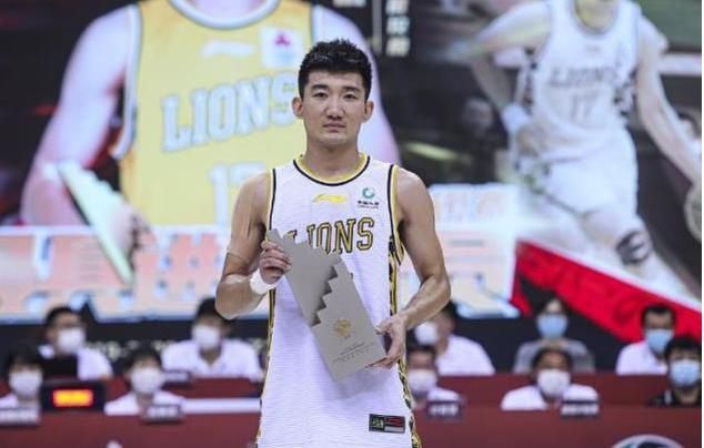 后卫线上|45+35+48,中国男篮后卫季后赛扎堆爆发,杜峰会选谁?