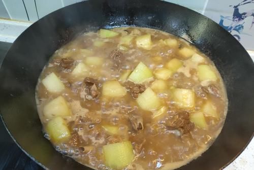  鸡肉|天凉了，吃鸡肉、猪肉不如吃它，8元一斤，营养滋补，家家吃得起