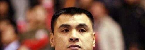 朱芳雨|CBA朱芳雨怒找八一高层，市场冒出2条大鱼，大韩小丁或将都失意