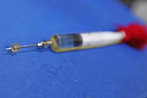  吸食|大五实习生偷拿医院物品，和女朋友在宿舍需求刺激！惨剧发生了！