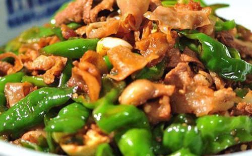  油锅|炒猪肉时，你可千万不能直接下油锅，多加这1步，猪肉更香更嫩！