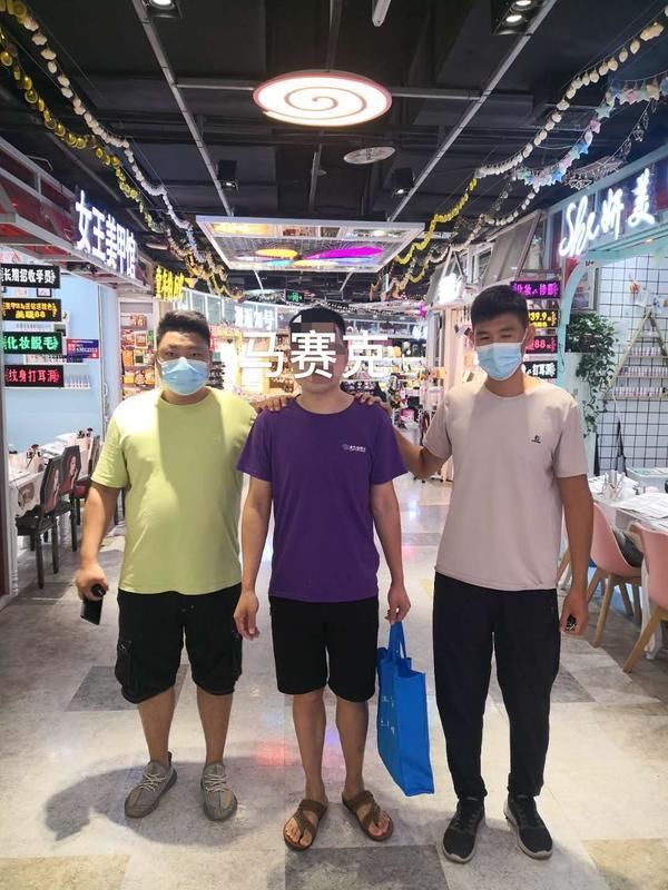 家中|“情有独钟”？男子连续两次到同一居民家中盗窃黄金首饰