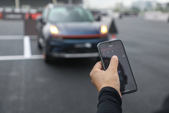 领克|15万元内智慧座驾首选 试驾领克06