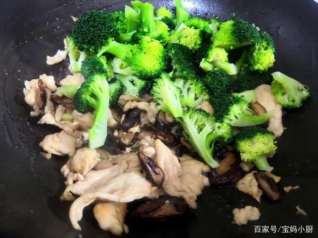 低脂|秋季，常吃这道菜，食材3种，荤素搭配，营养低脂不长胖