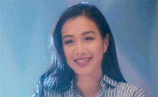  钟丽缇|50岁钟丽缇再引争议，为备孕不吃肉只喝碱水，只为给婆婆生个孙子