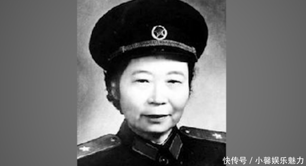 新中国首位女将军,伟人曾亲自授衔,开国