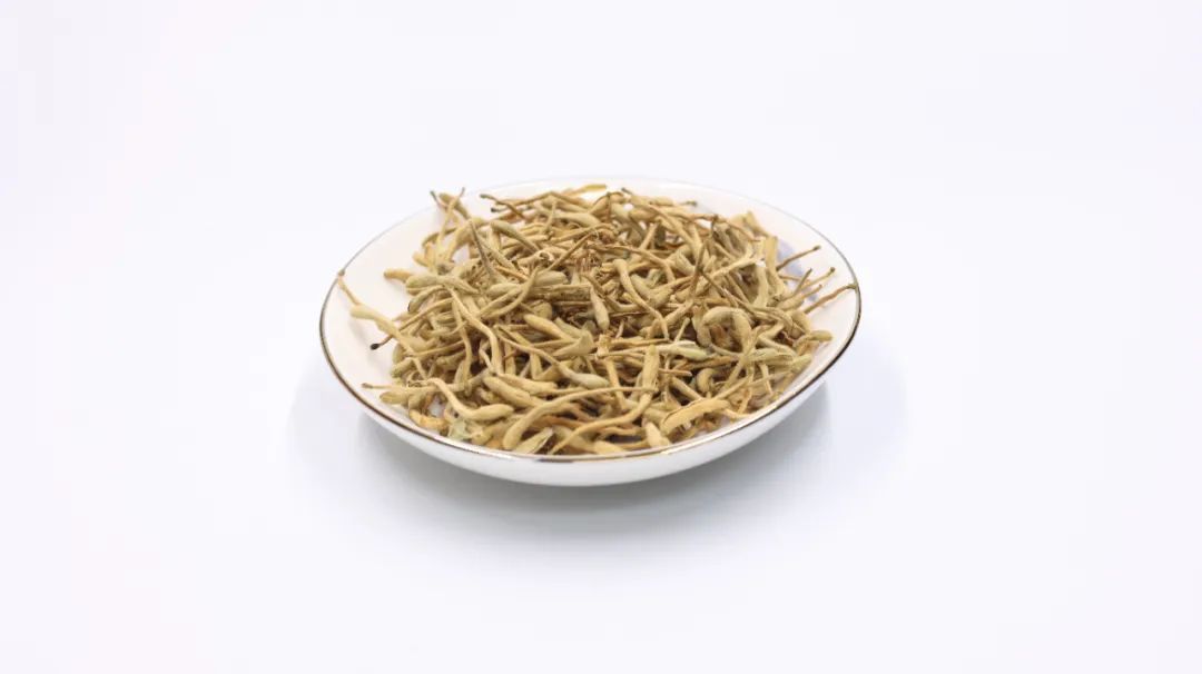 中医防中暑的最佳方法(一个防治中暑的良方，六味中药巧妙运用，可让暑解一解、火消一消)
