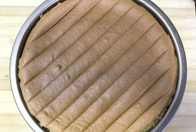 操作|法式甜点草莓慕斯,颜值高口味赞,操作非常简单,跟我一起做起来