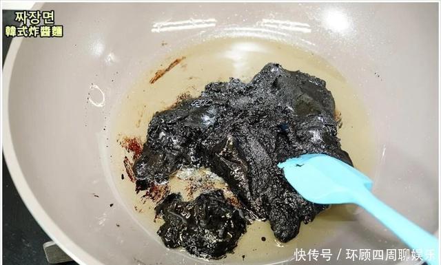 大人|自从学会做面条,连吃3天还不够,孩子大人都喜欢,一袋酱底了