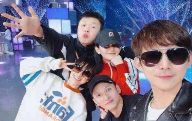  向往的生活|物极必反？快乐家族做客蘑菇屋，《向往》的“遮羞布”却被揭开