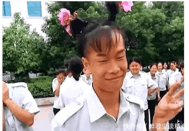 捧腹大笑|军训中的各种笑点,让人捧腹大笑,卤蛋头get到我的笑点了