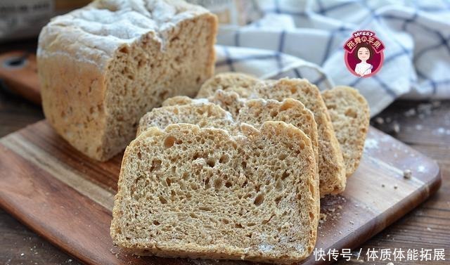 简单|用面包机做欧包,原来这么简单!只需加清水,外脆内嫩真地道