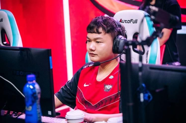  讲话|JDG昨日赛场返图：Yagao讲话时绝不可能是jpg模式