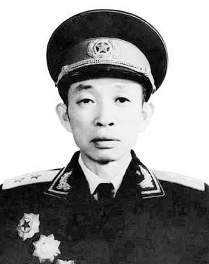 陈粟大军|华东野战军改编后,手下四大王牌纵队分属哪些兵团,军长是谁