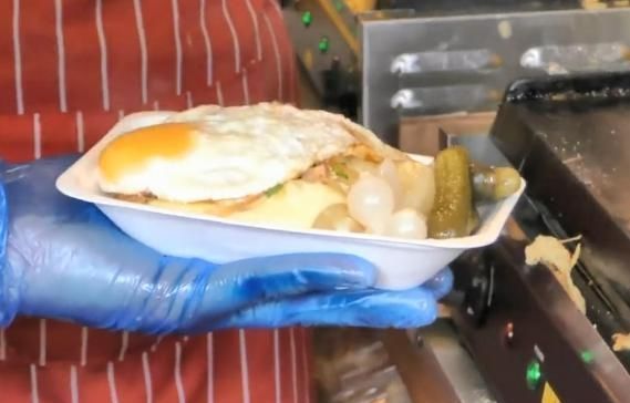  看馋|见识下瑞士大厨制作“奶酪”现场，当它融化那一刻，简直看馋了