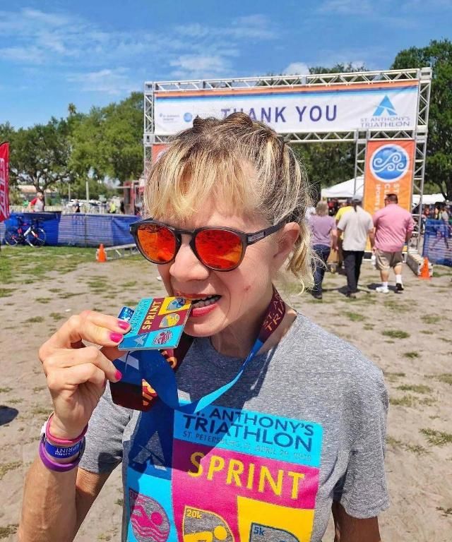  比基尼|62岁离婚恢复单身的奶奶，68岁穿比基尼、独自环游世界火遍全网！