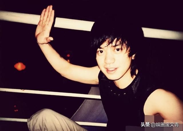  乐坛|28岁退出水木年华，沉寂乐坛8年后走红，李健的成功与王菲有关？