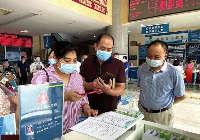  志愿服务活动|创建全国文明城市|南宁：“志愿红”照亮城市文明