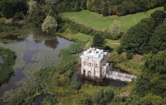  豪宅|世界上最浪费的城市：投资过亿的豪宅被荒废，民众请愿拆除也没用