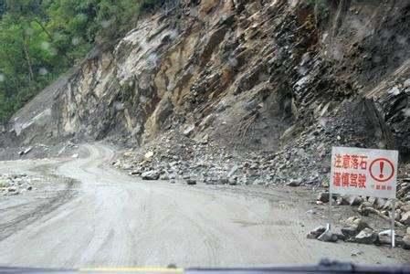  青睐|为何老司机都青睐坦克转弯？WEY坦克300：原地掉头很强势