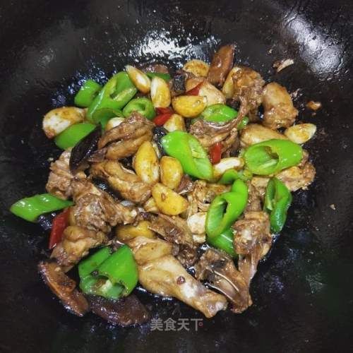  蒜香|【美食】蒜香下饭菜！蒜香浓郁 做法简单