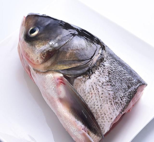 5克|家庭版鱼头泡饼,咸鲜微辣,肉香滑嫩,用饼蘸着吃相当巴适