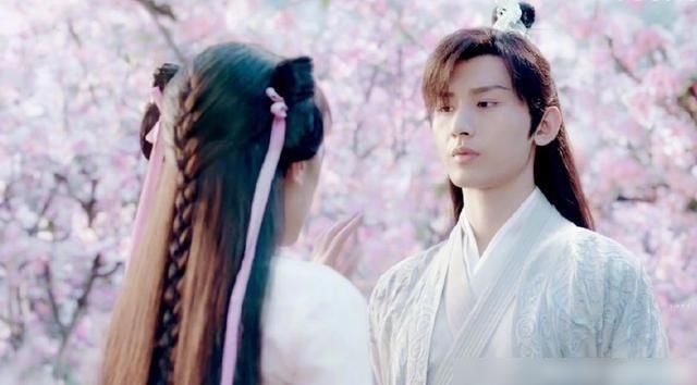  定档时间|溜粉必翻车？《琉璃美人煞》“迷”一般的操作