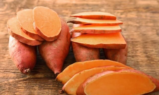 炖肉|这4种蔬菜晒干后,比新鲜的还好吃,冬天炖肉吃,味道太香了