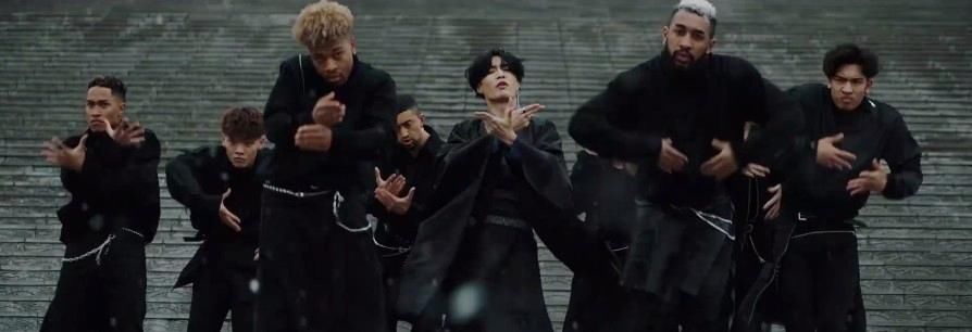  实至名归|三次登上春晚舞台，如今大奖拿到手软，是名不副实还是实至名归？