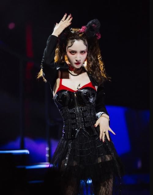  惊艳|《浪姐》三公造型，再次被姐姐们惊艳了，时尚表现力确实让人服气