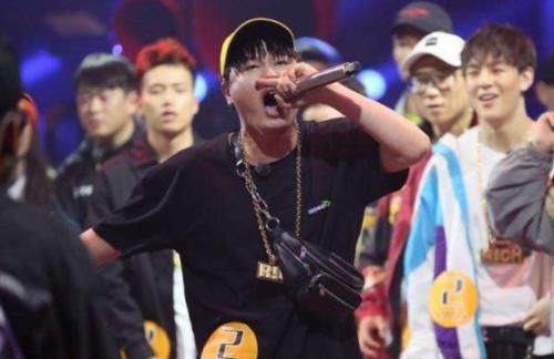  回锅肉|中国新说唱：同样是回锅肉，黄旭成了大魔王，小青龙三年淘汰五次