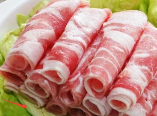  吃火锅|吃火锅时，“垫在肉下面”的青菜能吃吗？不懂的话可能会被人嘲笑