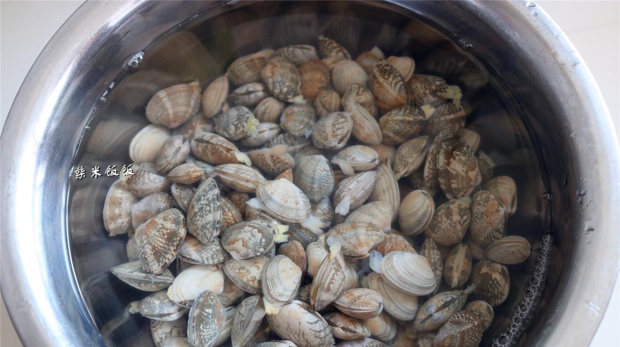 放盐|花蛤吐沙, 只放盐太慢了! 多两步, 吐得又快又干净