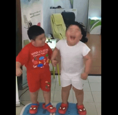 运动型|搞笑GIF：听说男生都喜欢运动型的女生，那我呢？