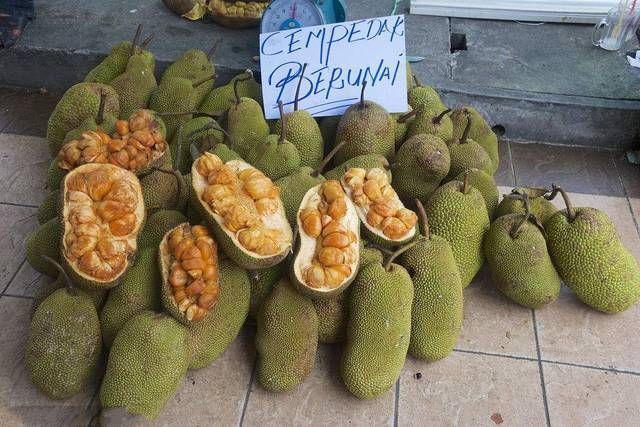 喜欢|榴莲和菠萝蜜的“私生子”,一闻一股臭鞋垫味,竟然还有人喜欢吃