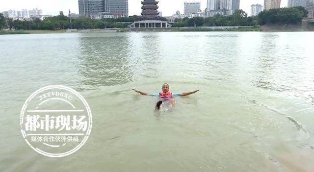 父母|1家3口下水游泳，6岁儿子却没上岸，父母崩溃痛哭