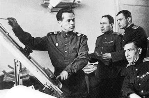 发明|他发明了一种武器,让上百万人死亡,晚年非常后悔放弃研制武器