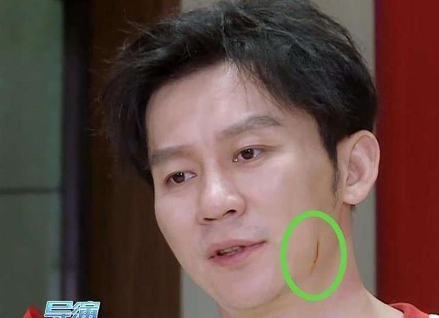  撕烂|跑男前期衣服都撕烂的撕名牌环节，现在互相谦让，只因他太强