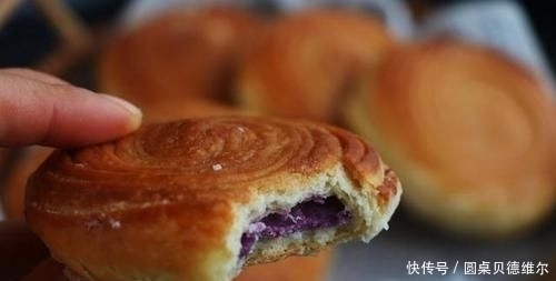 好吃|面粉特别的创意做法,加2个紫薯,比包子馒头都好吃,酥得直掉渣