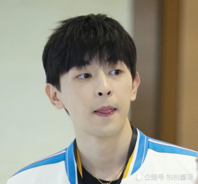  挑战|《极限挑战》收官，邓伦现场哭成泪人，表示会做一辈子的好弟弟