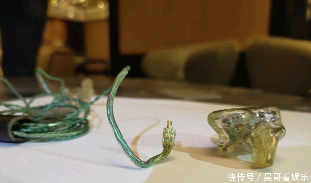 竟是|《浪姐》成团,宁静格格不入,蓝盈莹太惨,唯一失控的竟是张杰